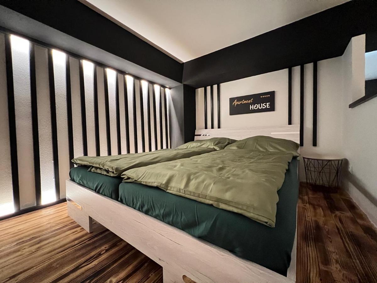 Apartment House Nová Dubnica Zewnętrze zdjęcie